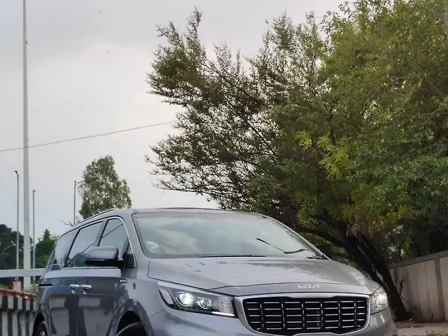 Used 2022 Kia Carnival in Delhi Used 2022 Kia Carnival in Delhi