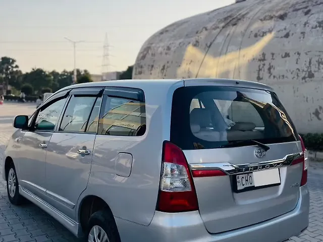 Used Toyota Innova [2013-2014] 2.5 GX 7 STR BS-III in Chandigarh