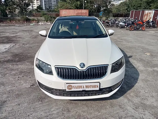 Used 2016 Skoda Octavia in Mumbai