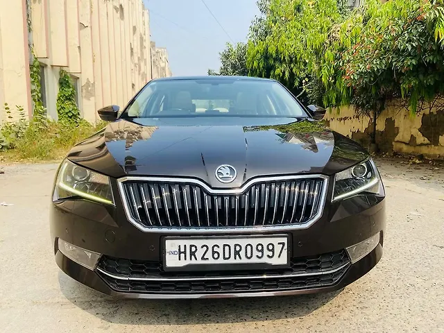 Used 2018 Skoda Superb in Delhi