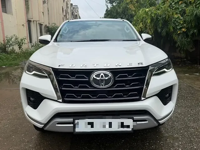 Used 2023 Toyota Fortuner in Delhi