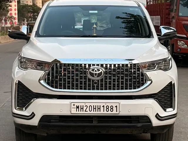 Used 2025 Toyota Innova Hycross in Mumbai Used 2025 Toyota Innova Hycross in Mumbai