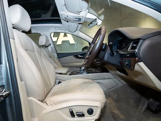 Used Audi Q7 [2015-2020] 45 TDI Technology Pack in Kolkata