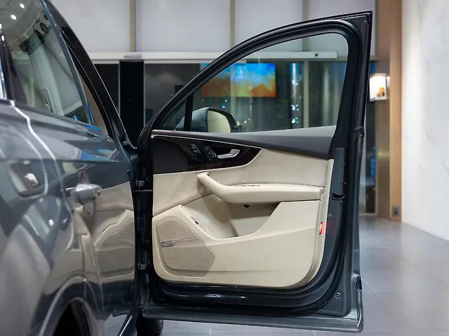 Used Audi Q7 [2015-2020] 45 TDI Technology Pack in Kolkata