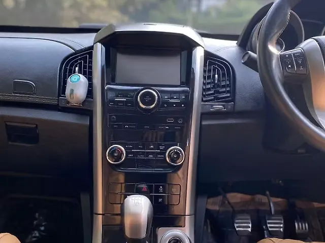 Used Mahindra XUV500 W11 in Delhi