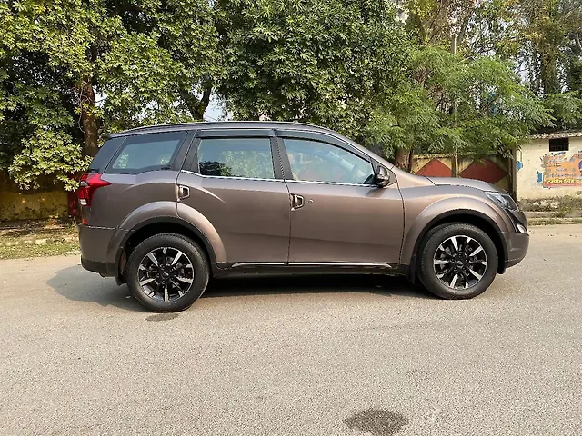 Used Mahindra XUV500 W11 in Delhi