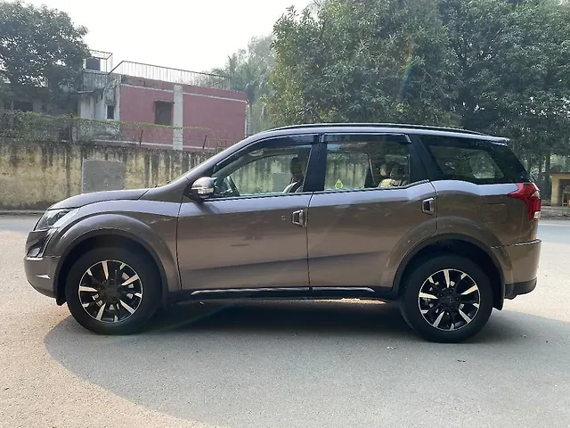 Used Mahindra XUV500 W11 in Delhi