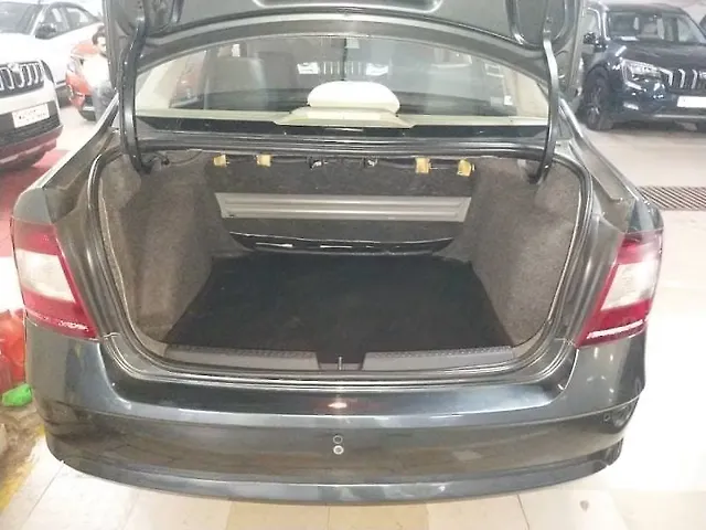 Used Skoda Rapid TSI Active 1.0 TSI AT in Mumbai