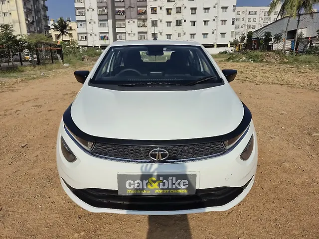 Used 2023 Tata Altroz in Bangalore