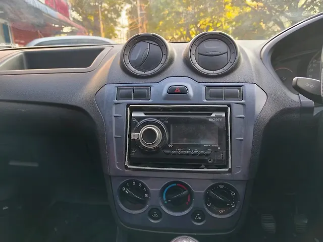 Used Ford Figo [2015-2019] Trend 1.2 Ti-VCT [2015-2016] in Guwahati
