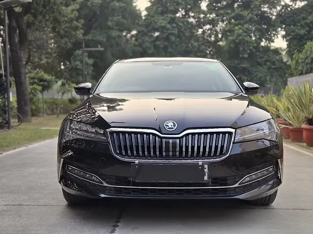 Used 2020 Skoda Superb in Delhi