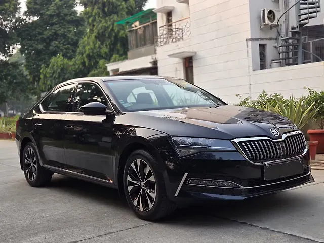 Used 2020 Skoda Superb in Delhi