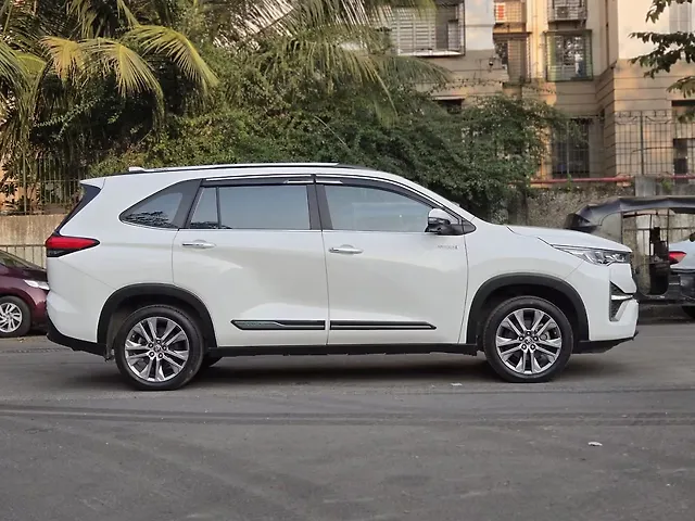 Used Toyota Innova Hycross ZX Hybrid (Electric + Petrol) Automatic (e-CVT) 7 STR in Mumbai