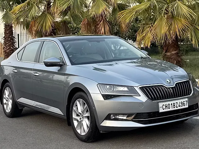 Used 2019 Skoda Superb in Delhi