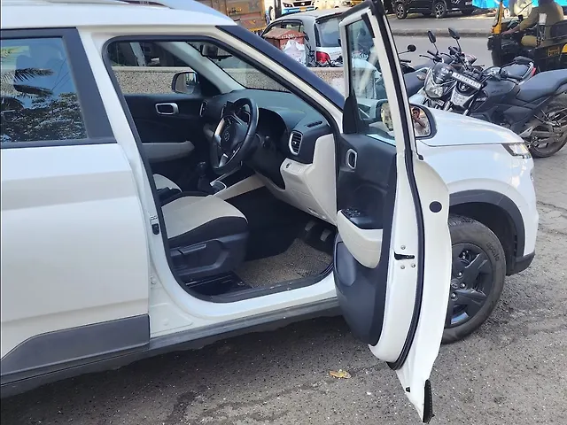 Used Hyundai Venue [2022-2023] SX 1.2 Petrol in Mumbai