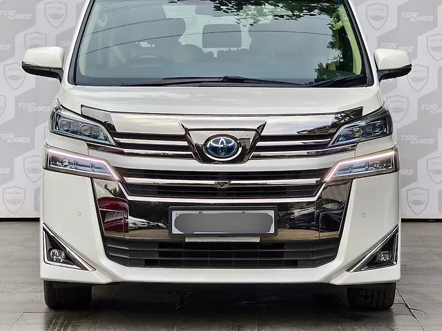 Used 2022 Toyota Vellfire in Pune