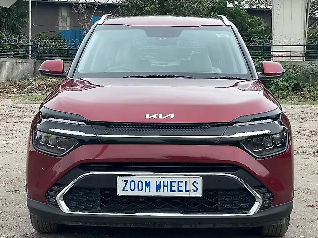 Used 2022 Kia Carens in Delhi