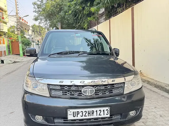 Used 2017 Tata Safari in Lucknow