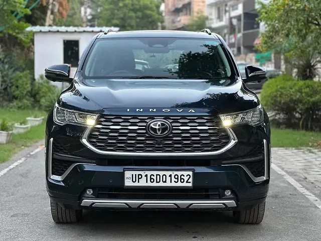 Used 2023 Toyota Innova Hycross in Delhi