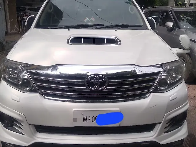 Used 2016 Toyota Fortuner in Indore