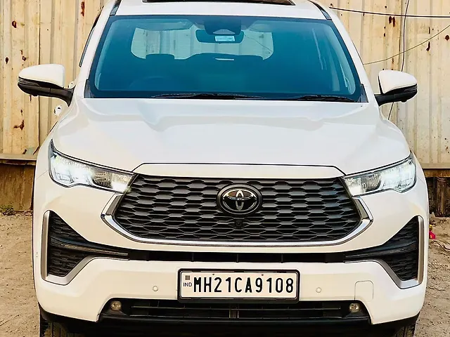 Second Hand 2024 Toyota Innova Hycross ZX Hybrid (Electric +