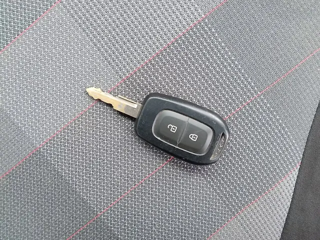 Used Renault Kwid [2015-2019] 1.0 RXT Opt [2016-2019] in Pune