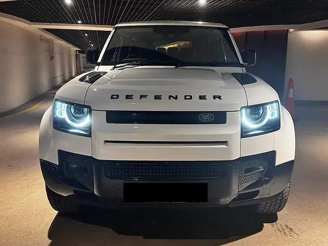 Used 2025 Land Rover Defender in Mumbai Used 2025 Land Rover Defender in Mumbai