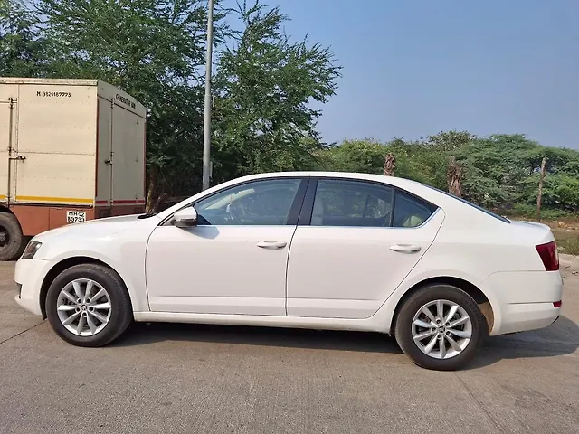 Used Skoda Octavia [2017-2021] 1.8 TSI Style Plus AT [2017] in Mumbai