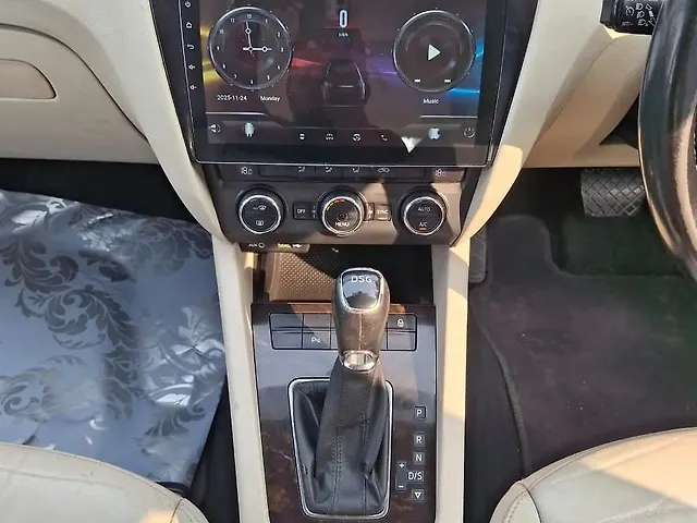 Used Skoda Octavia [2017-2021] 1.8 TSI Style Plus AT [2017] in Mumbai