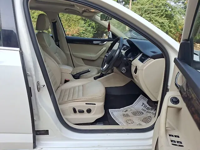 Used Skoda Octavia [2017-2021] 1.8 TSI Style Plus AT [2017] in Mumbai