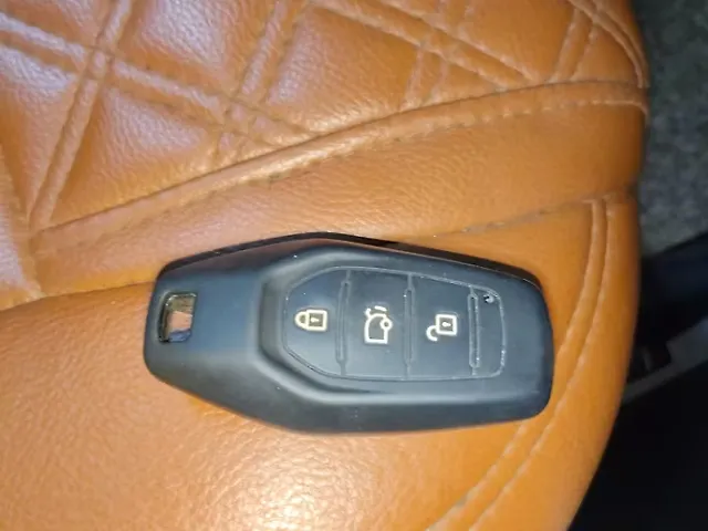 Used Mahindra XUV500 W7 [2018-2020] in Mumbai