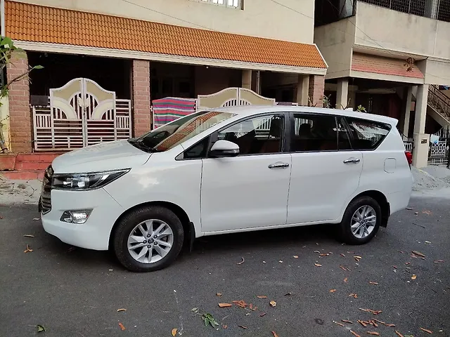 Used Toyota Innova Crysta [2016-2020] 2.4 G 7 STR [2016-2017] in Bangalore
