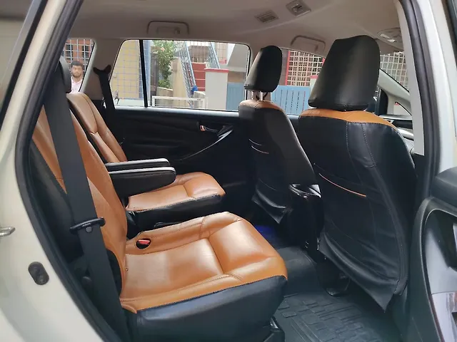 Used Toyota Innova Crysta [2016-2020] 2.4 G 7 STR [2016-2017] in Bangalore