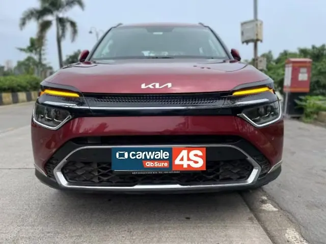 Used 2022 Kia Carens in Mumbai Used 2022 Kia Carens in Mumbai