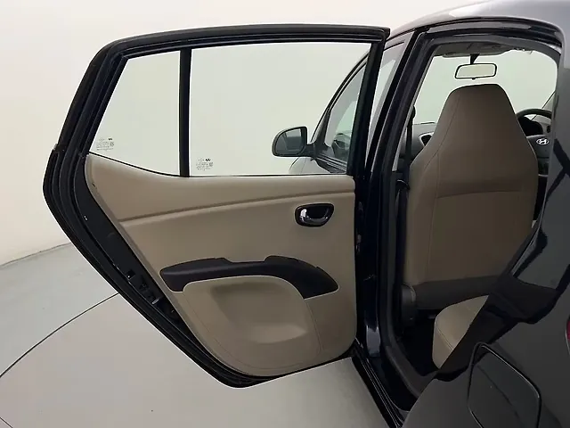 Used Hyundai i10 [2010-2017] Magna 1.1 iRDE2 [2010-2017] in Bangalore