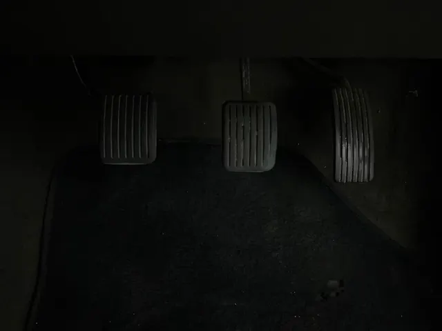 Used Hyundai i10 [2010-2017] Magna 1.1 iRDE2 [2010-2017] in Bangalore