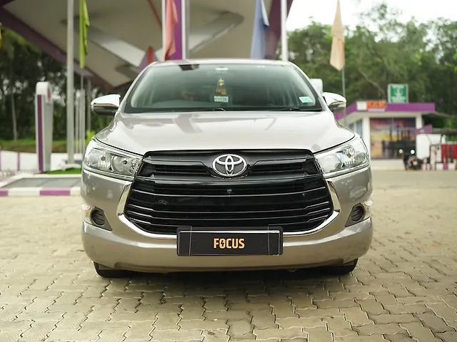 Used 2016 Toyota Innova Crysta in Kollam