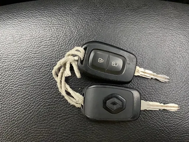 Used Renault Triber [2019-2023] RXT [2019-2020] in Hyderabad