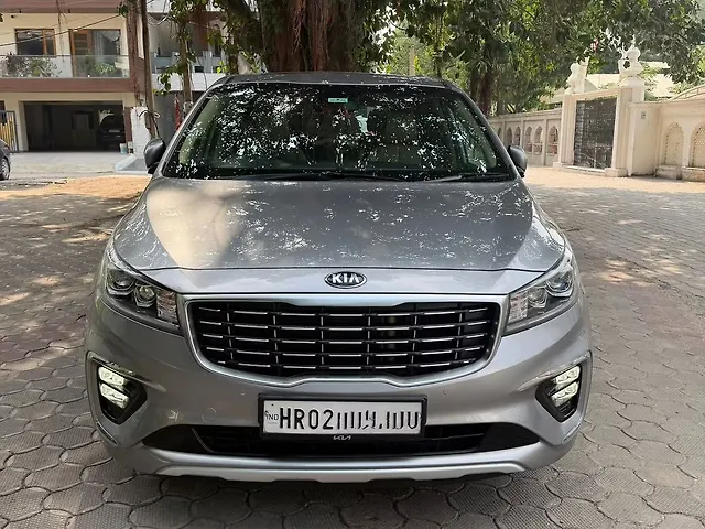 Used 2020 Kia Carnival in Chandigarh Used 2020 Kia Carnival in Chandigarh