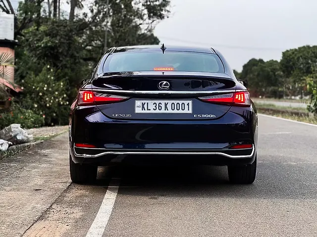 Used Lexus Old Generation ES 2018 300h Luxury in Thrissur