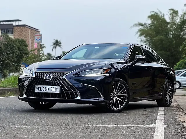 Used Lexus Old Generation ES 2018 300h Luxury in Thrissur