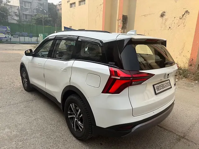 Used Mahindra Old Generation XUV700 AX 5 Petrol MT 7 STR [2021] in Delhi