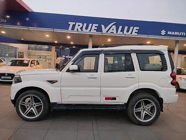 Used 2016 Mahindra Scorpio in Raipur