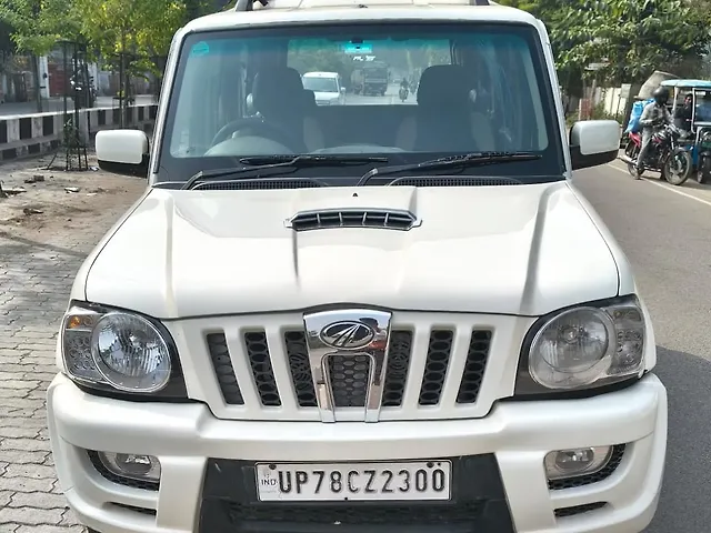 Used 2013 Mahindra Scorpio in Kanpur
