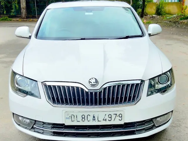 Used 2015 Skoda Superb in Delhi