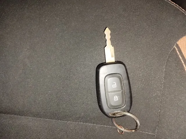 Used Renault Kwid [2015-2019] 1.0 RXT AMT Opt [2016-2019] in Chennai