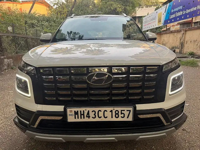 Used 2022 Hyundai Venue in Mumbai