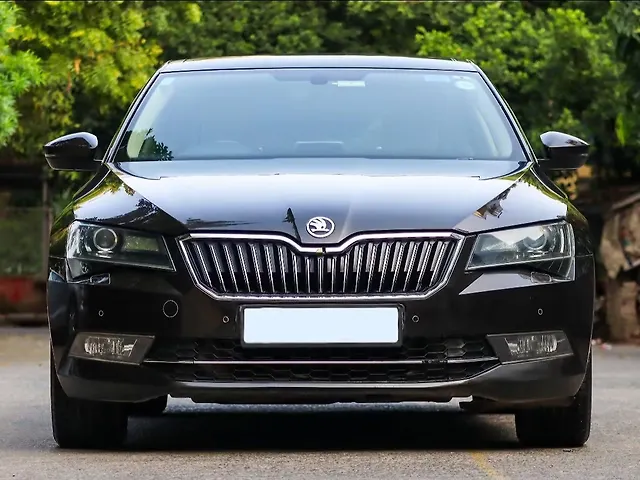Used 2017 Skoda Superb in Delhi