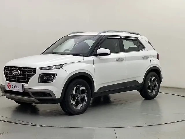Used 2022 Hyundai Venue in Mumbai