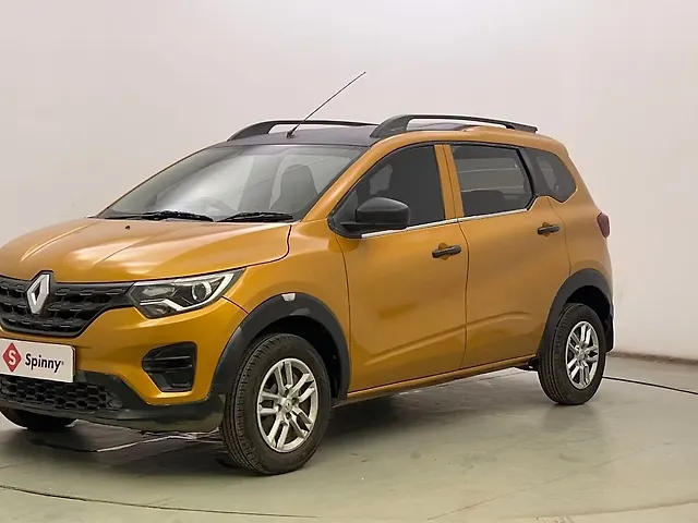 Used 2022 Renault Triber in Kolkata